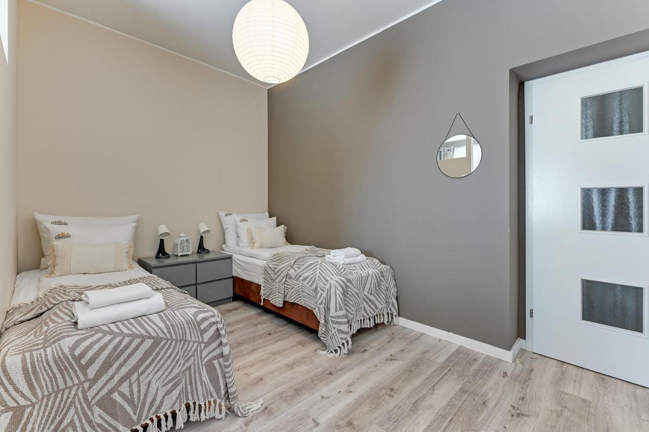 Seaside & Center By Downtown Apartment *