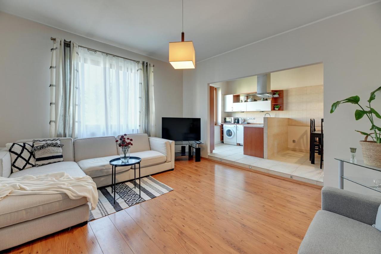 Seaside & Center By Downtown Apartment