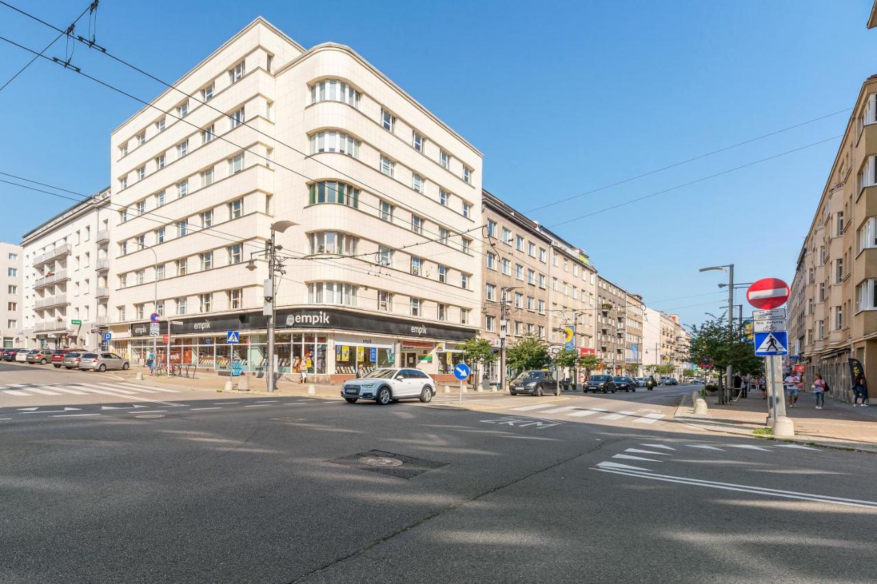 Seaside & Center By Downtown Apartment *